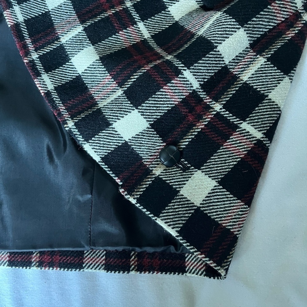 VTG Harve Benard Plaid Wool Tweed Cabin Core Black/Red Chore/Barn Coat Sz 12 GUC - Picture 13 of 16